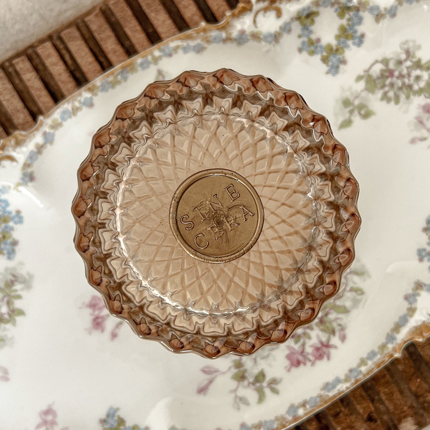 Crystal - No. 06 | cypress, coconut, cedar